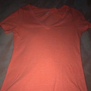 Old Navy tee shirt